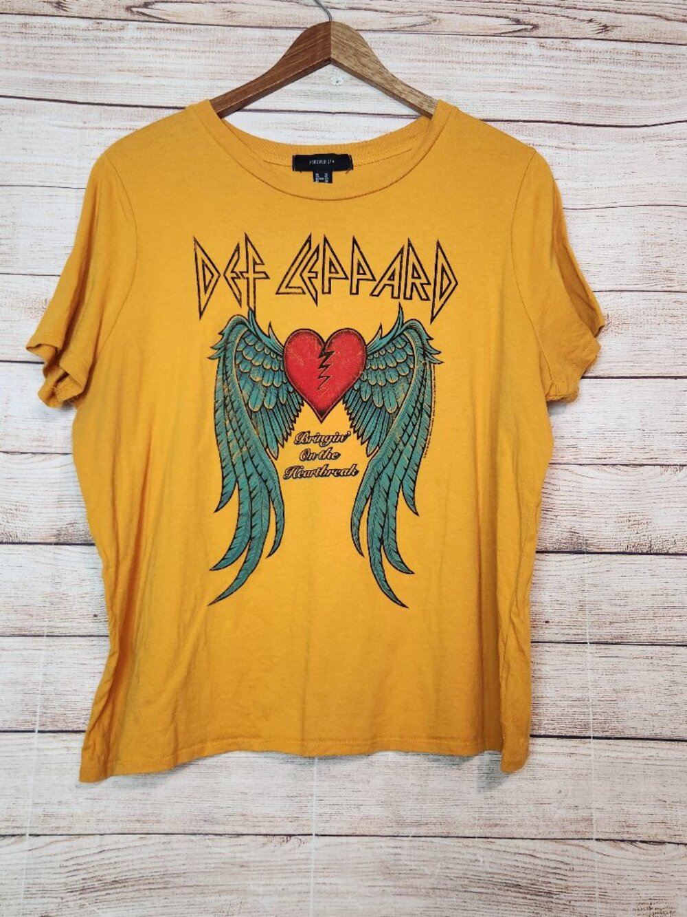 Def Leppard 81 Tour Graphic Tee Forever 21 Womens 2X Bringing On The Heartbreak